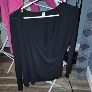 Joe Fresh Black Long Sleeve Women's Sleep Top - Nursing Friendly